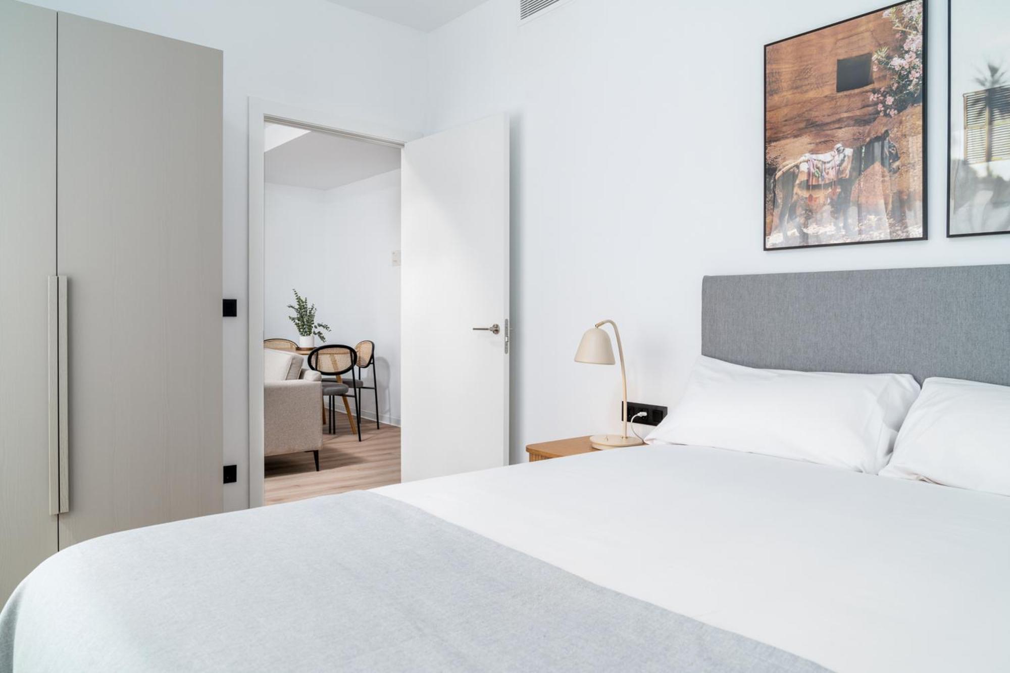 Limehome Valencia Carrer D'Antonio Ferrandis ภายนอก รูปภาพ