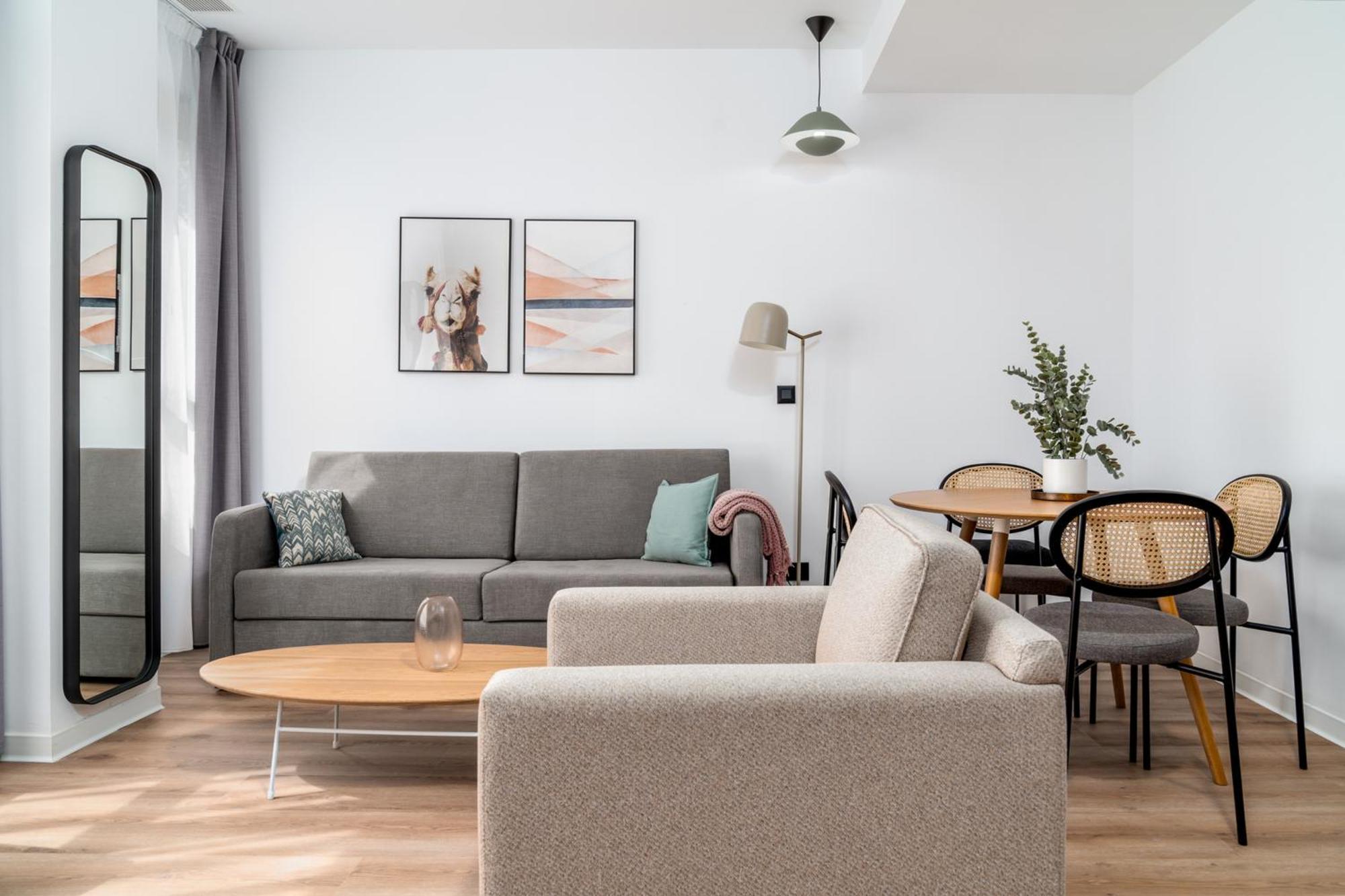 Limehome Valencia Carrer D'Antonio Ferrandis ภายนอก รูปภาพ