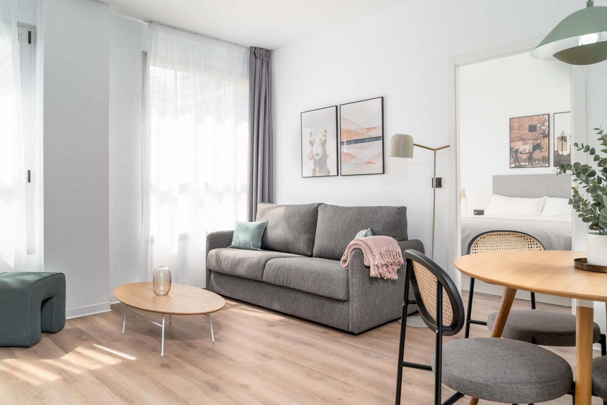 Limehome Valencia Carrer D'Antonio Ferrandis ภายนอก รูปภาพ