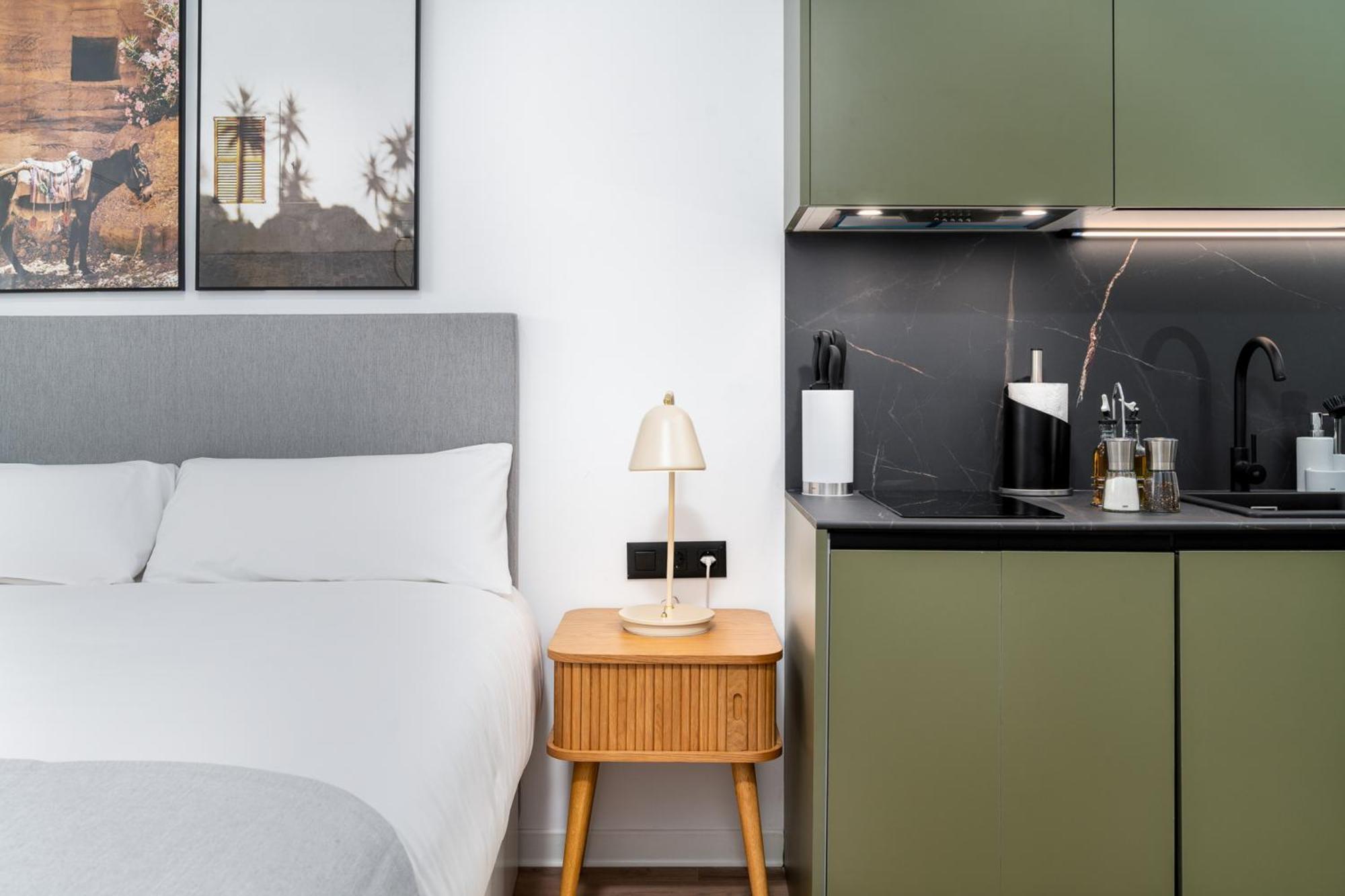 Limehome Valencia Carrer D'Antonio Ferrandis ภายนอก รูปภาพ