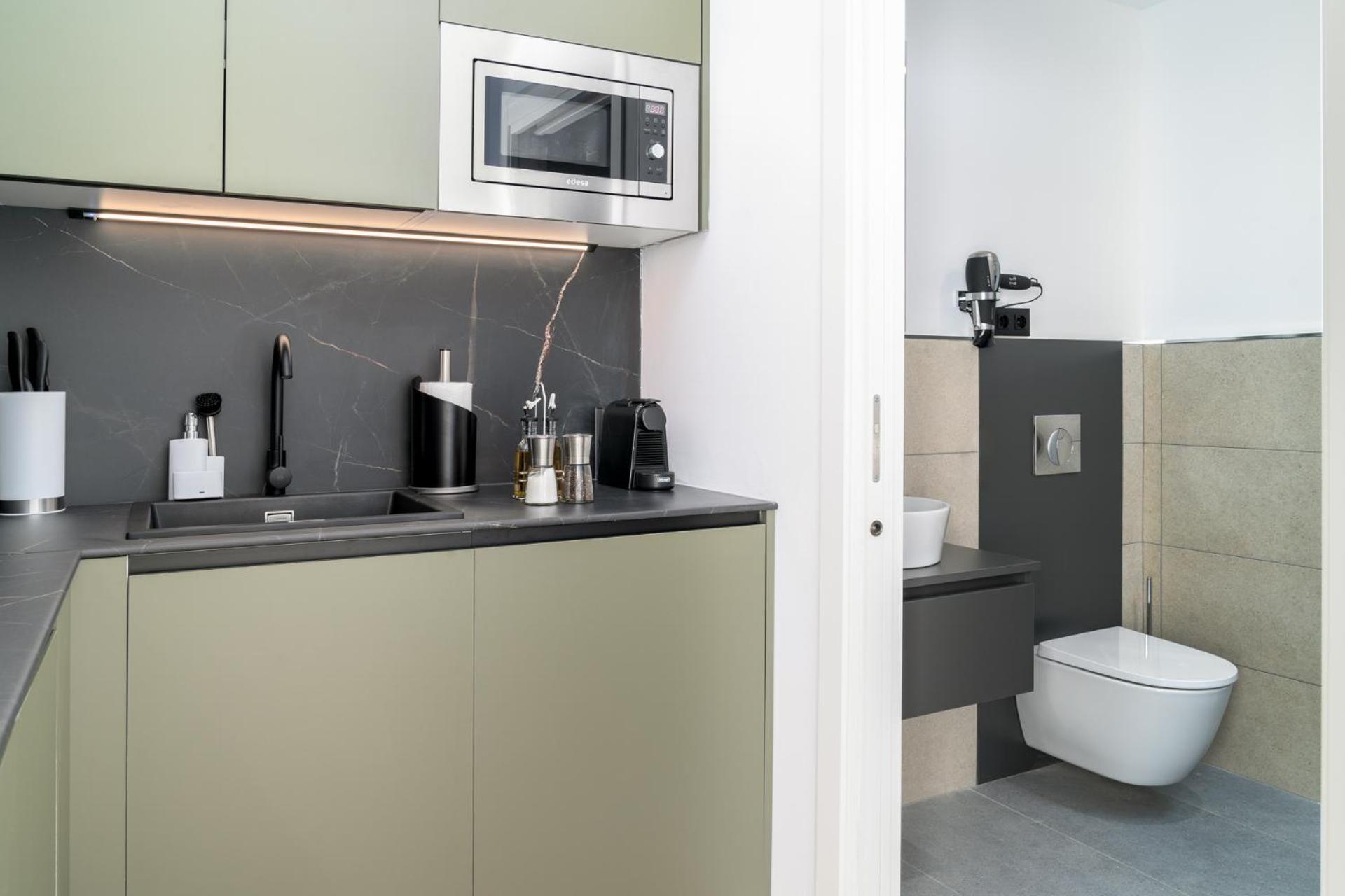 Limehome Valencia Carrer D'Antonio Ferrandis ภายนอก รูปภาพ